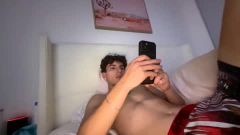 Snapshot of noahlynx chatting on April 14, 2026, 8:42 am noahlynx online show from April 14, 2026, 8:42 am