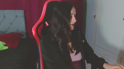 Noamartin online show from December 23, 2025, 12:19 am