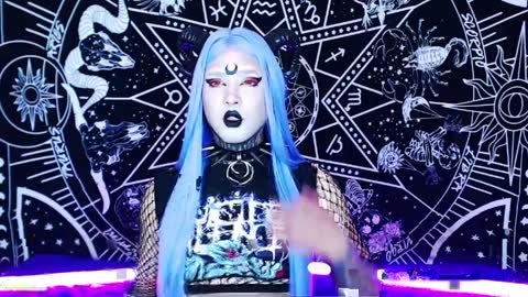 caroline online show from April 8, 2026, 10:54 pm