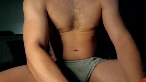 nobudget06 online show from September 18, 2025, 2:02 am