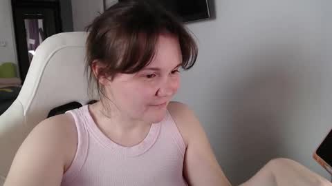 nodarell online show from November 30, 2025, 2:21 pm