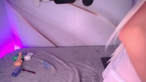  RUBY   online show from February 25, 2026, 3:27 am