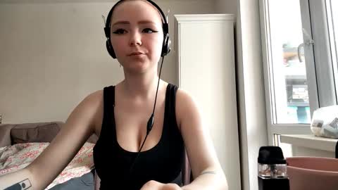 Snapshot of noemileclerc chatting on February 26, 2026, 10:14 am Lisa online show from February 26, 2026, 10:14 am