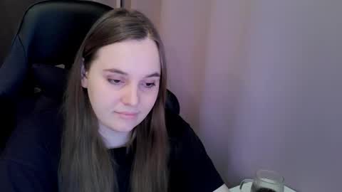 noir_ember_ online show from March 3, 2026, 3:51 pm