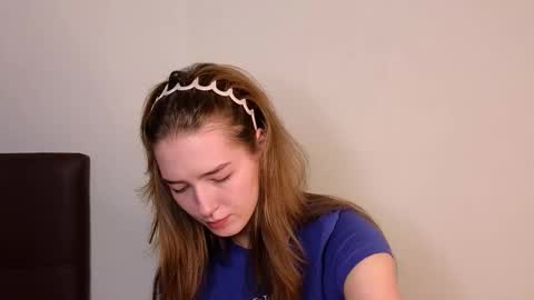 Snapshot of noirastrya chatting on February 12, 2026, 6:41 am Sophie online show from February 12, 2026, 6:41 am