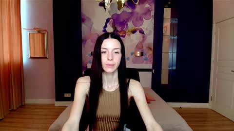 NoirDiva online show from April 17, 2026, 6:05 am