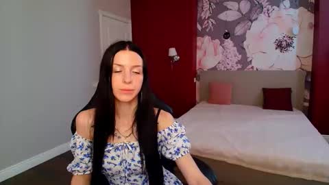 NoirDiva online show from June 10, 2026, 12:04 pm