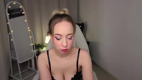 Isabelle online show from February 16, 2026, 10:17 pm