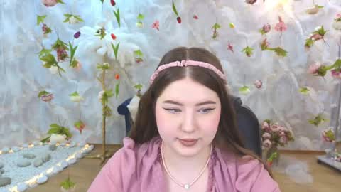 noirwhisper online show from June 9, 2026, 3:40 am