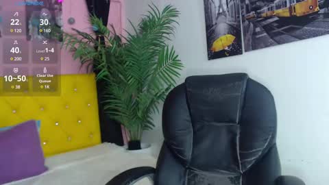 Nolan  online show from February 15, 2025, 6:23 pm