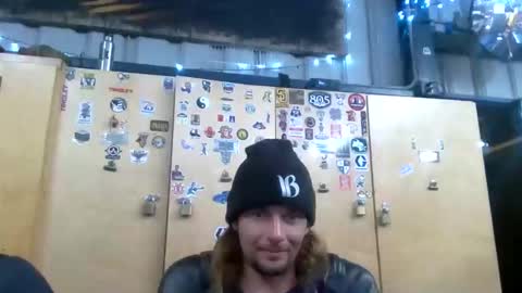 nomadicouple online show from October 27, 2025, 5:55 am