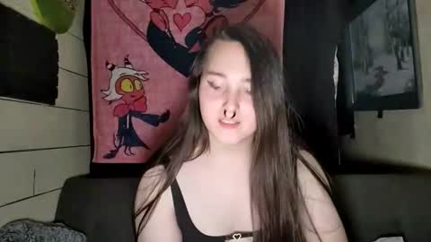 nonbinarybeauty20 online show from April 9, 2026, 6:19 am