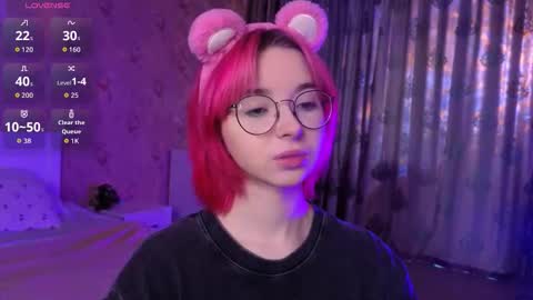 Nora Failure online show from September 13, 2025, 10:04 am