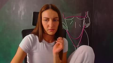 Nora online show from September 13, 2025, 7:24 pm