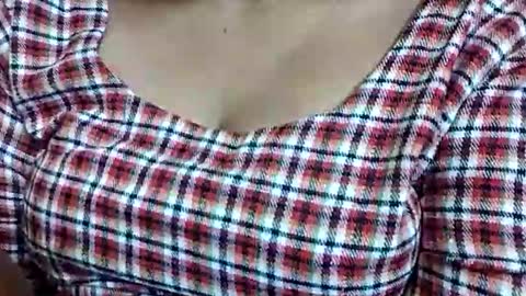 nora_roy246 online show from January 18, 2026, 2:59 am