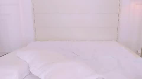 noraaddams online show from March 16, 2026, 5:44 am