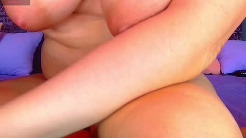 Nora online show from September 9, 2025, 1:49 am