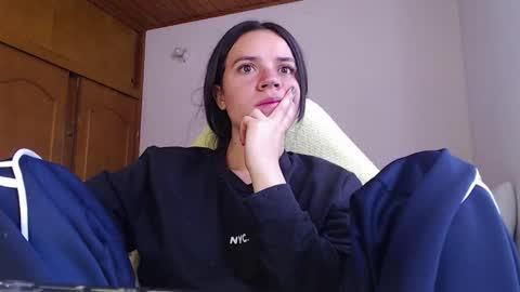 noreen_ online show from March 7, 2026, 3:31 pm