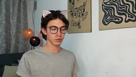 Norehg online show from October 19, 2025, 12:22 am