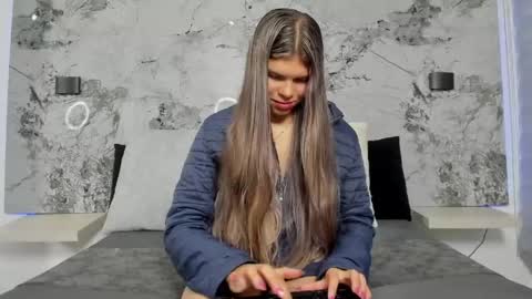 Snapshot of norki_ chatting on June 8, 2026, 11:43 am Norki online show from June 8, 2026, 11:43 am