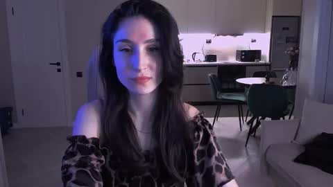 Snapshot of north_valkyrie chatting on October 31, 2025, 8:21 pm Hazel online show from October 31, 2025, 8:21 pm