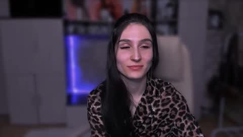 Hazel online show from January 16, 2026, 6:01 pm