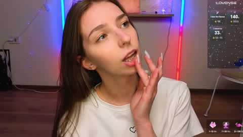 Hello My name is Helene NTMU  Finger up if u like what u see online show from December 15, 2024, 5:20 pm