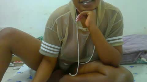 notoy1 online show from November 9, 2025, 4:27 pm