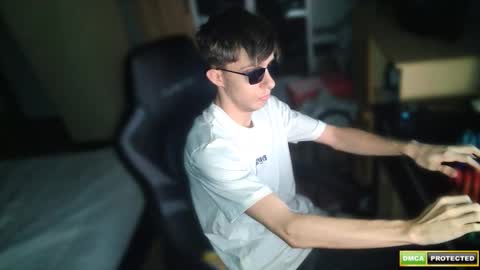 NotSpace   online show from October 14, 2025, 4:08 pm