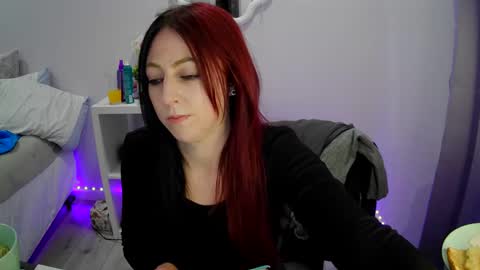 novahh_syxxx online show from December 6, 2024, 11:54 am