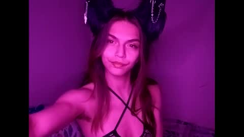 novalovelle online show from January 15, 2026, 7:57 am