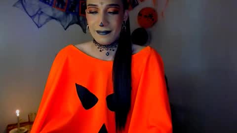 Nova...  online show from October 31, 2025, 10:33 pm