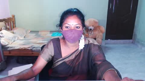 Snapshot of novapol chatting on June 13, 2026, 6:39 pm Novapol online show from June 13, 2026, 6:39 pm
