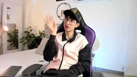 Nova online show from February 20, 2025, 3:56 am