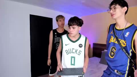 NovayBrian online show from February 9, 2025, 4:57 am