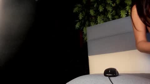 Snapshot of novi_rosse chatting on September 16, 2025, 7:59 pm Novi online show from September 16, 2025, 7:59 pm