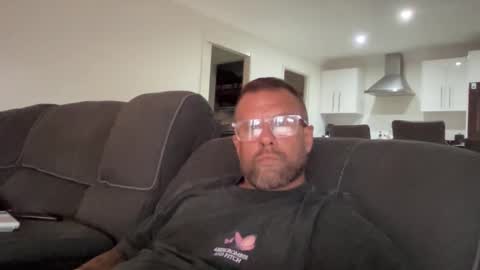 nudemoto online show from October 28, 2025, 6:28 am