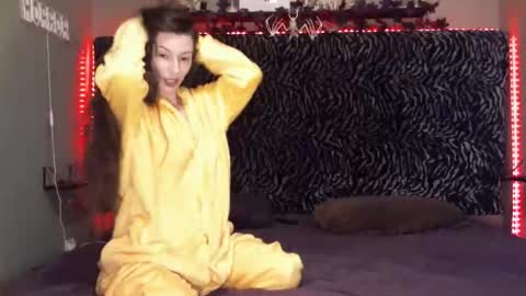 Snapshot of nudenastycouple69 chatting on October 31, 2025, 8:21 pm nudenastycouple69 online show from October 31, 2025, 8:21 pm