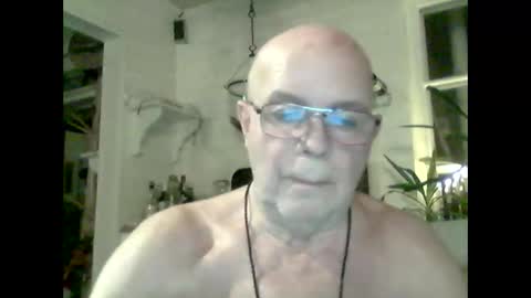 Snapshot of nudistjavist chatting on December 8, 2024, 6:06 pm Haky online show from December 8, 2024, 6:06 pm