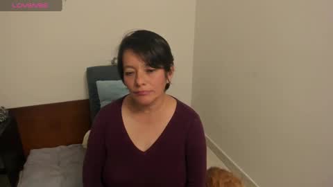 nuit_rose online show from January 25, 2025, 5:18 am