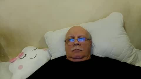 nukiss online show from December 21, 2024, 6:02 pm