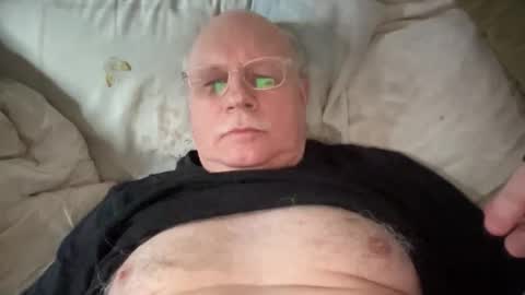 nukiss online show from January 14, 2026, 12:44 pm