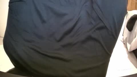 nuotatore90 online show from January 5, 2026, 10:35 pm