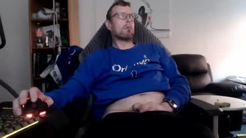 nursefan online show from November 8, 2025, 2:50 pm