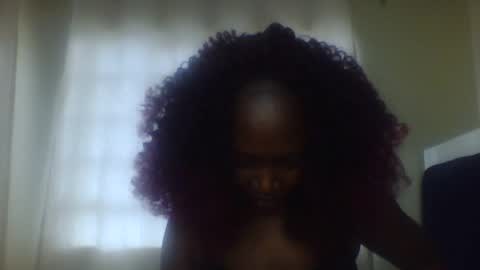 nutgal online show from November 9, 2025, 8:23 am