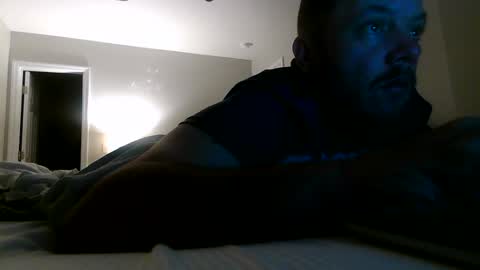nuttincowboy727272 online show from May 3, 2026, 3:12 am