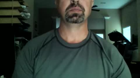 nvrenuff1979 online show from February 27, 2026, 12:38 pm