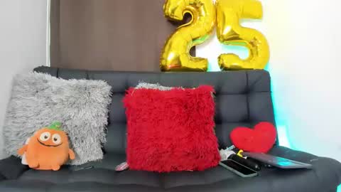 Nia online show from January 11, 2025, 7:06 am