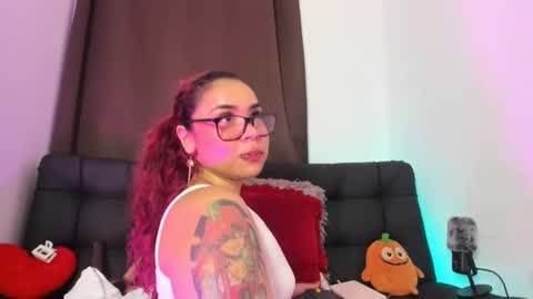 Nia online show from February 17, 2025, 9:35 am