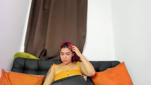 Nia online show from September 20, 2025, 2:23 am